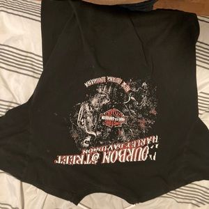 losing the paint on shirt but makes it look better in a way